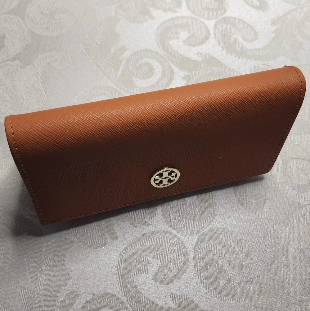 TORY BURCH SAFFIANO LEATHER ORANGE TRIANGULAR EYEGLASS CASE LOGO SNAP